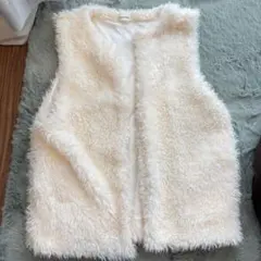 ふわふわファーベスト　アイボリー