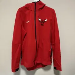 NBA NIKEフルジップパーカー　シカゴブルズ