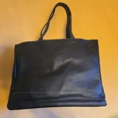 kissora黒のレザートートバッグのサムネイル