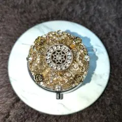 ヒヨコオリジナル、4個のハートを組み合わせたゴールドのピルケース(ミラー付き)