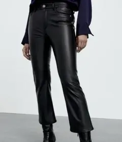 ZARA フェイクレザー クロップドミニフレアパンツ