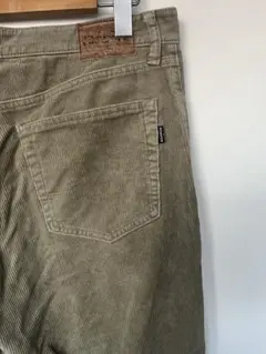 コーデュロイパンツ