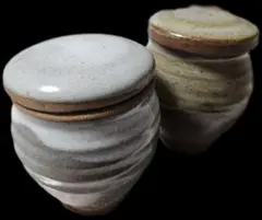 ふたつき陶器2個 漬物、梅干し、煮豆、金柑漬け、 高さ約10cmのサムネイル