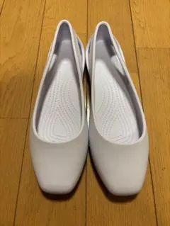 【新品未使用】ホワイト スクエアトゥ フラットシューズ