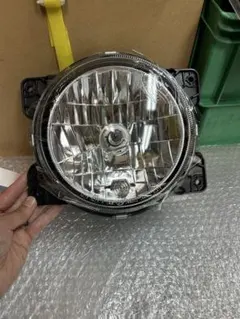 ハイエース 丸目ヘッドライトキットのサムネイル