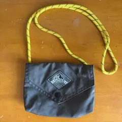 GAGA グレー サコッシュ イエローストラップ