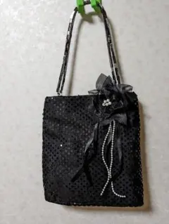 Item thumbnail for item 63f99328-9f61-4750-9a8b-12d9eea74853