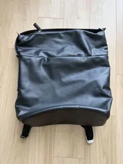 美品　ほぼ新品　Calvin Kleinバックパック レザーリュック　大容量