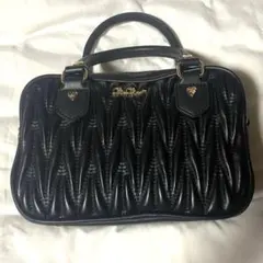 新品未使用　LIZLISA キルティングリボンチャームポシェット　ブラック