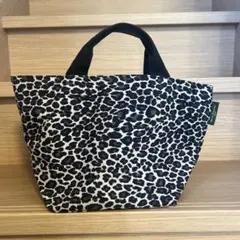 Item thumbnail for item 22874443-b572-4eb0-b2d4-2efef1564e2c