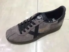 定価17,600円 EUR42 munich barru suede