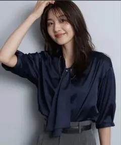 ☆新品未使用☆ JUSGLITTY ボウタイゆるブラウス