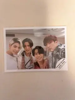 ラウール 目黒蓮 松田元太 ジェシー セルフィー 公式写真