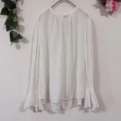 【Maglie par ef-de】トップス ホワイト 9 長袖 フレア裾のサムネイル