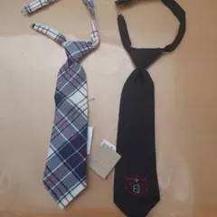 黒ネクタイ、紺赤白チェックネクタイ　２点⑫