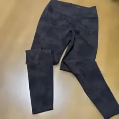 最終価格❣️UNIQLOエアリズム　タイダイ風レギンス