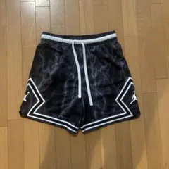 Jordan 雷模様 ショートパンツ