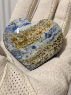 天然石　ラピスラズリ　ハート型 アクリルミニ台座付き