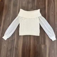 BUBBLES アイボリー オフショルダー ニット