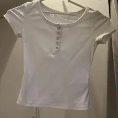 ホワイト 半袖 ボタン付きシャツ