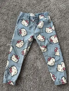 H&M Hello kitty コラボ　撃可愛いデニムズボン♡未使用に近い
