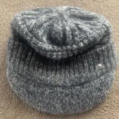 グレー ニットキャップ メタルボタン付き