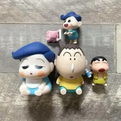 【匿名配送】クレヨンしんちゃん フィギュア 4体セット まとめ売り