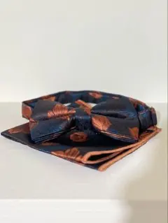 ◆蝶ネクタイ　チーフ　結婚式　披露宴　婚礼　挙式　花柄　オレンジ