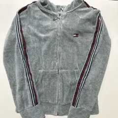 Tommy girl グレー ジップアップパーカー　ロゴ　袖にライン
