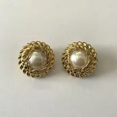 J&R vintage fake pearl gold earrings