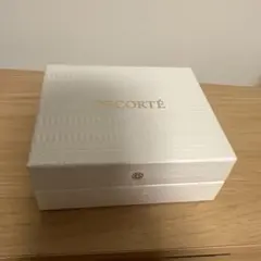 コスメデコルテ ランクアップギフト　AQミリオリティクリーム2種（2.5g）のサムネイル