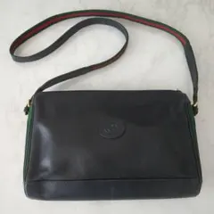 オールドグッチ レザーショルダーバッグ ブラックのサムネイル