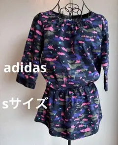 【adidas 】アニマル柄 半袖トップスのサムネイル