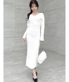 リゼクシー　フロントクロスニットワンピース