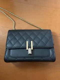 キルティングデザイン ショルダーバッグ 黒