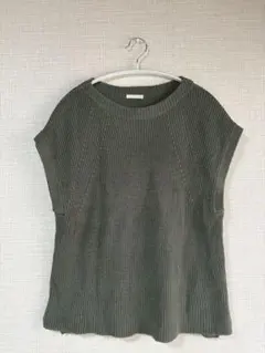 GU ノースリーブ フレンチスリーブ ニット M カーキ　グリーン