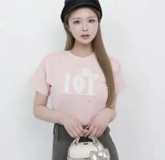 Hello DarichキルティングアップリケビジューTシャツ pink - メルカリ