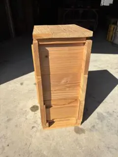 日本ミツバチ　高級 巣箱　蜂　杉の木　待ち箱　重箱式　日本みつばち