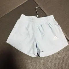 adidas ライトブルー ハーフパンツ 130　新品
