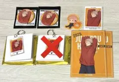 呪術廻戦　渋谷事変　カフェ　缶バッジ　アクキー　カード　特典　虎杖