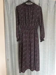 ワンピース　花柄　ハニーズ　紺色