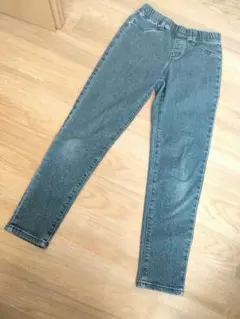 UNIQLO　ストレッチ　レギパン 130