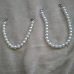 ホワイト合成パールチャーム2点セット