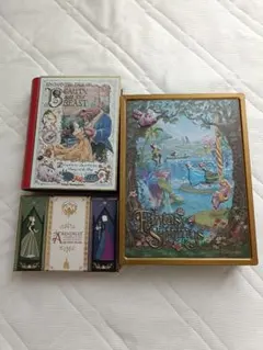 「ファンタジースプリングス」アソート缶「美女と野獣」ブック型空き缶☆おまけ付