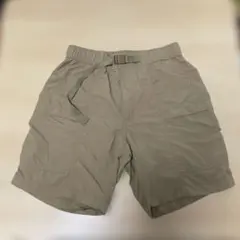 ユニクロナイロンカーゴ短パンのサムネイル