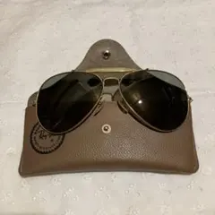 Ray-Ban アビエーター サングラス ゴールド