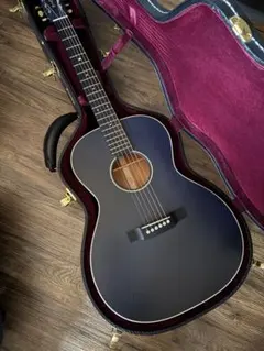 レフティ　Martin カスタムショップ　00M ネイビーブルーのサムネイル