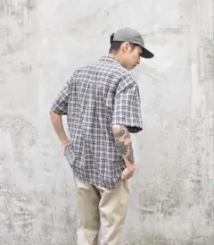 ❷ Polar Skate 半袖シャツ　Lサイズ 美品　　ポーラースケートのサムネイル