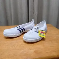 Item thumbnail for item e85e2d97-e6e4-4a5f-93ac-b646e372b0e4