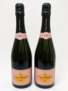 ヴーヴ・クリコ ロゼ 250周年記念ボトル（750ml）のサムネイル